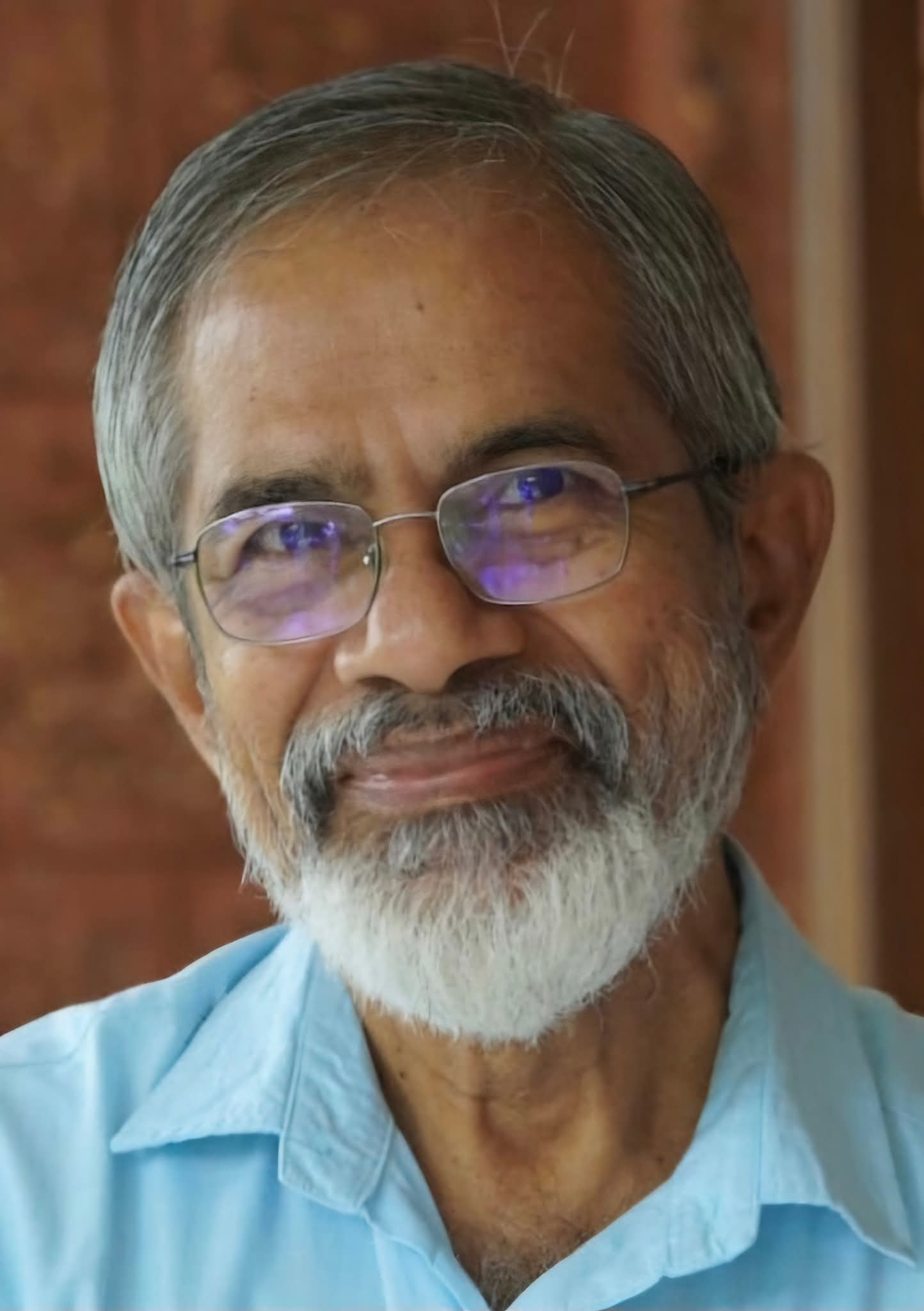 ‘ആപ്പില് കാണിച്ച തുക പോര’; ഓണ്ലൈന് ടാക്സി ഡ്രൈവര്മാരുടെ തട്ടിപ്പ് വെളിപ്പെടുത്തി എഴുത്തുകാരന് അഷ്ടമൂര്ത്തി
